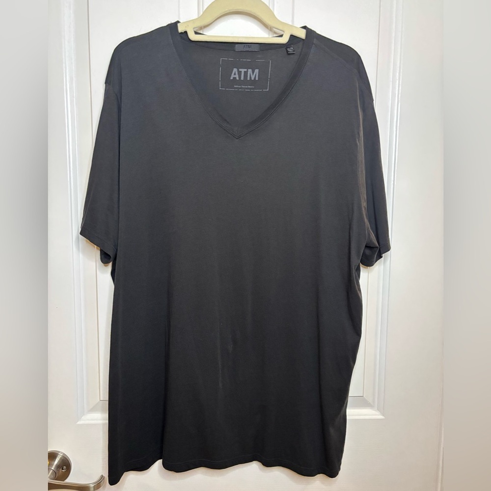 EUC ATM Anthony Thomas Melillo Black V-Neck Men's Lightweight Tee sz XL